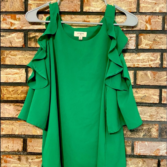 Umgee Tops - Kelly Green ruffled cold shoulder Umgee Shirt
